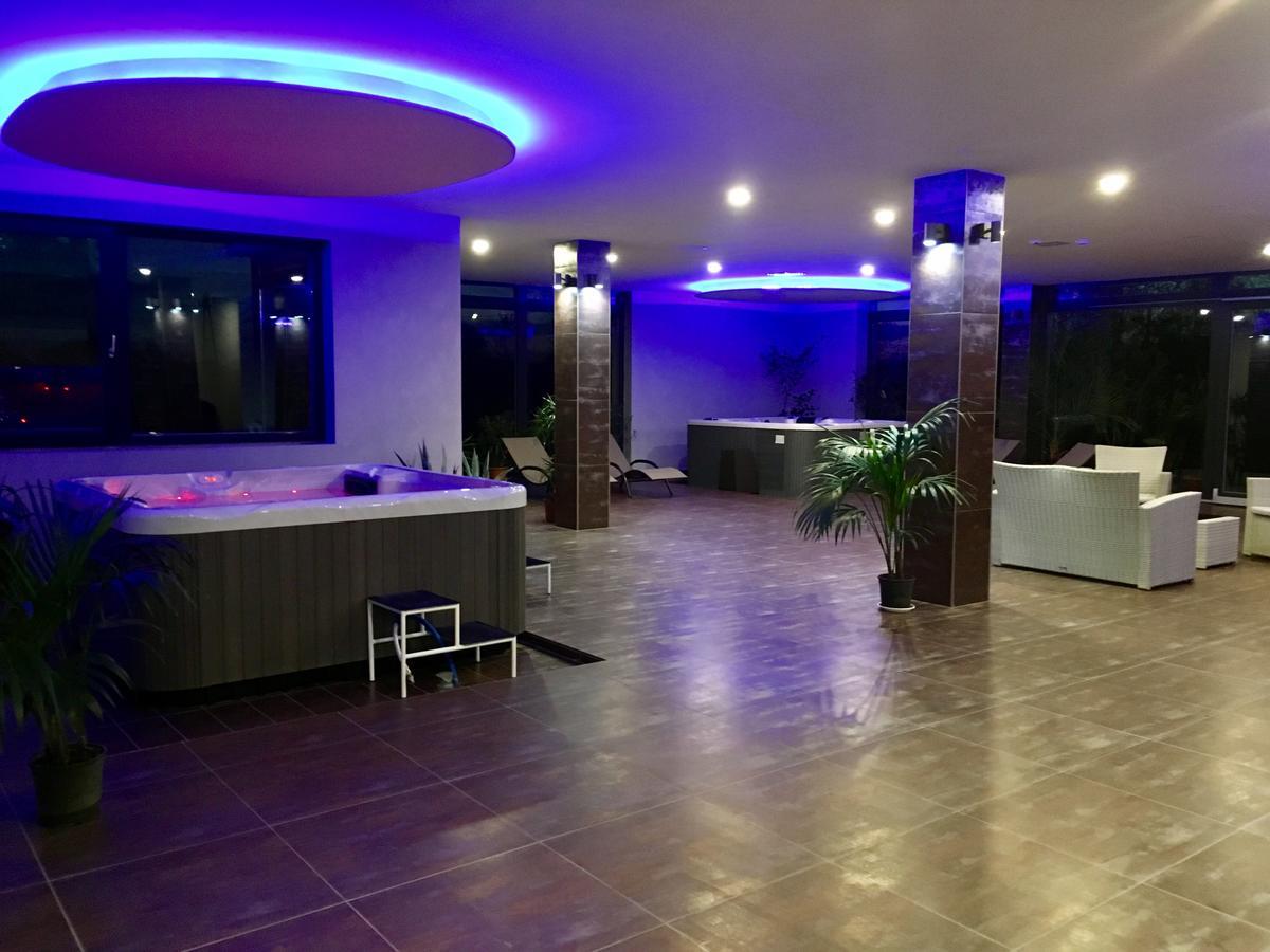 Garden Hotel Medical & Spa 德布勒森 外观 照片