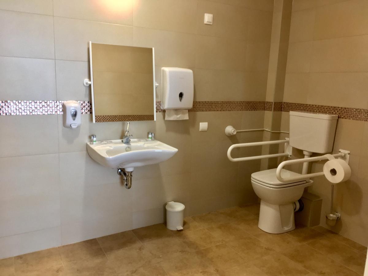 Garden Hotel Medical & Spa 德布勒森 外观 照片